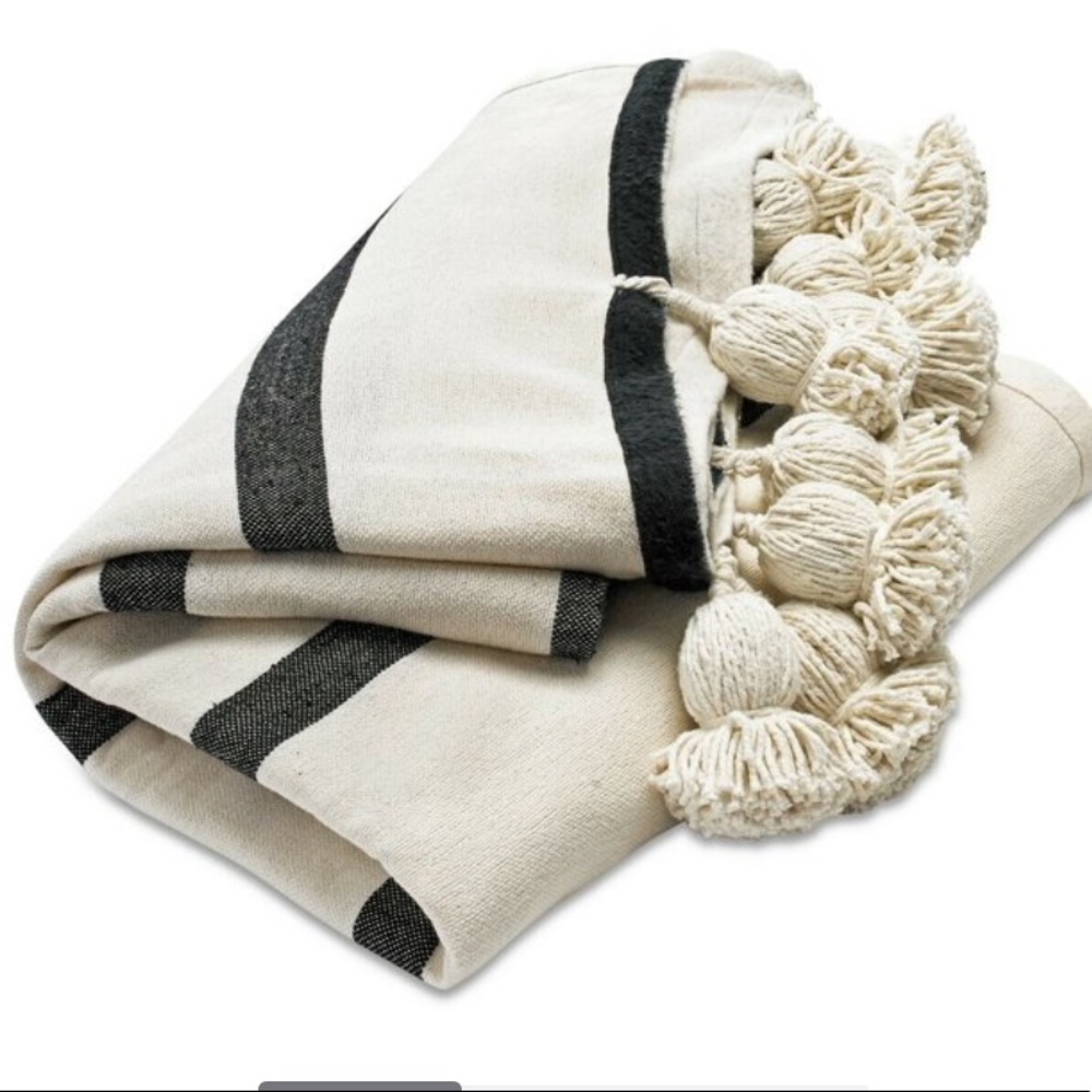 Lucky Brand black and cream Moroccan blanket.